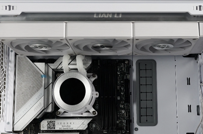 Lian Li Hydroshift II LCD-C inside a case showing a neat, tidy cable arrangement using the side-mounted tube design