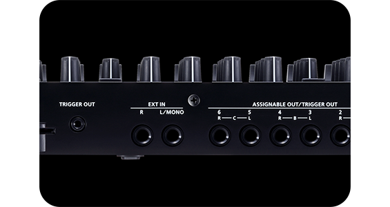 roland tr-8s