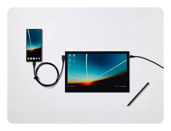 Wacom Movink connected to a phone using a usb c cable