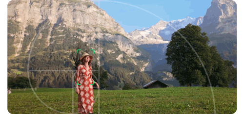animation of woman walking in the alps with active tracking in golden ratio
