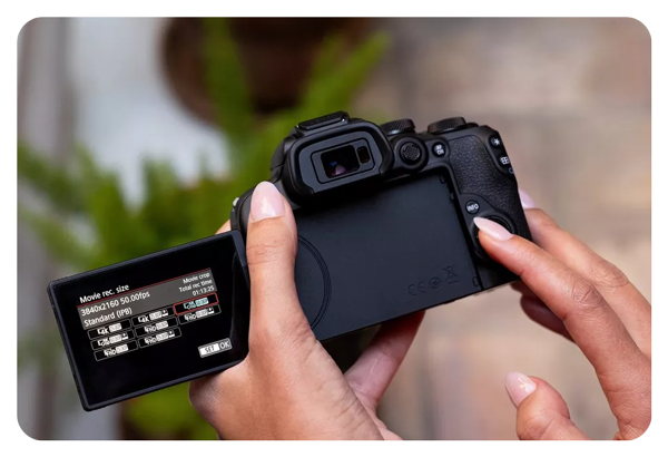 close up of the canon r10 showing the viewfinder pulled out to the side