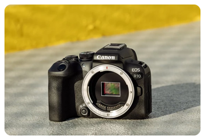 close up of the canon r10 body