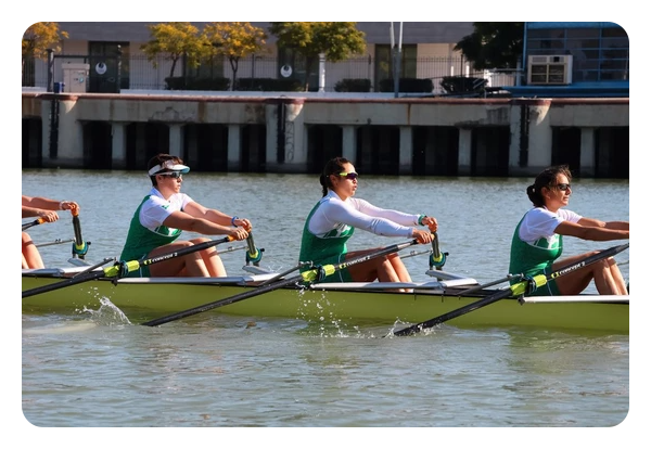 people rowing on a river taken with the canon r10 camera