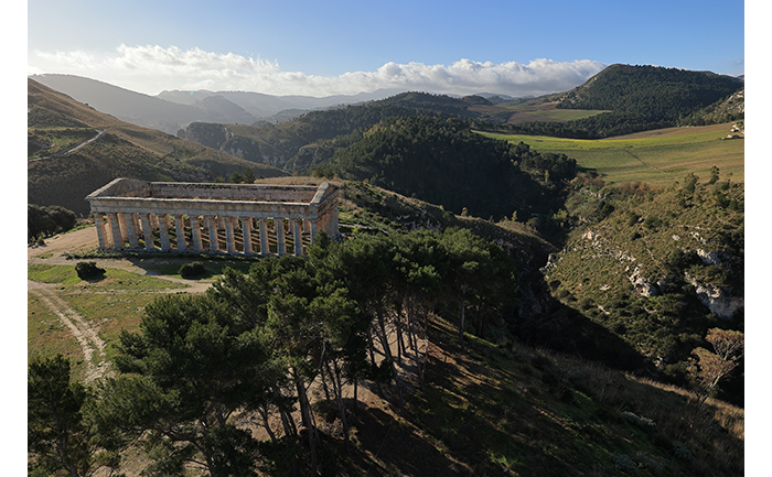 sample image of a birds eye view of Parco Archeologico di Segesta taken on the canon r6 camera