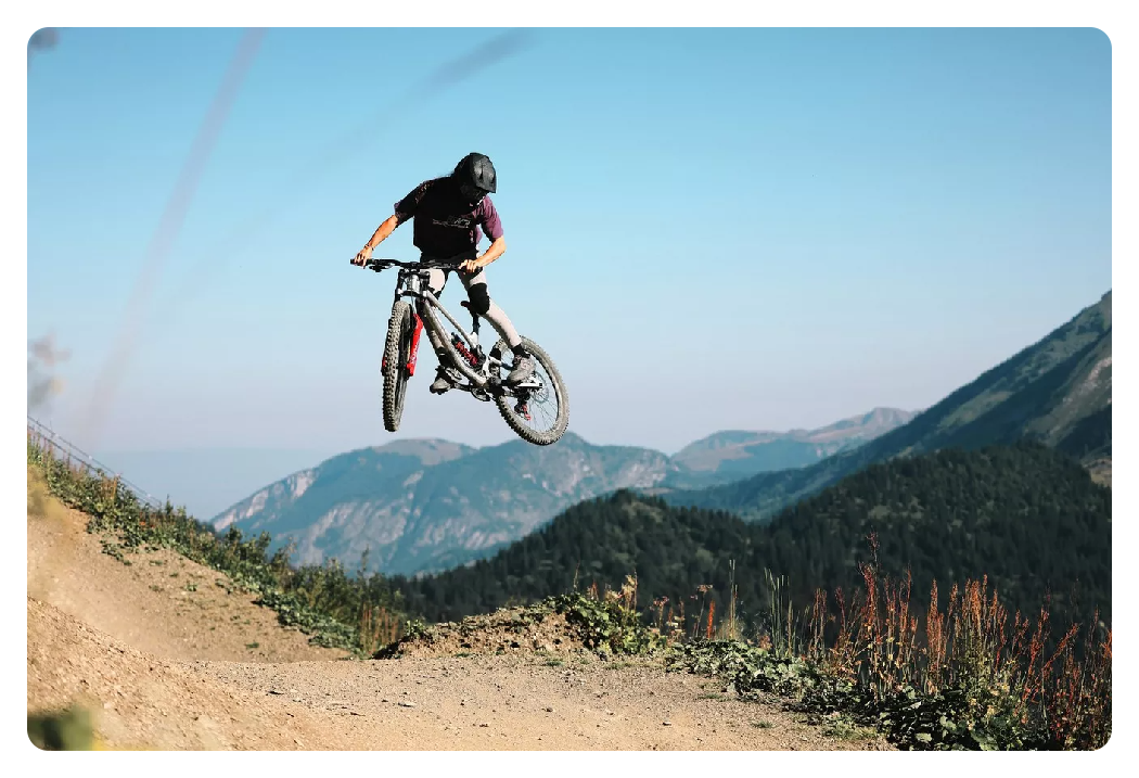 photo of someone mid jump on a bmx taken with the canon r6 mark ii