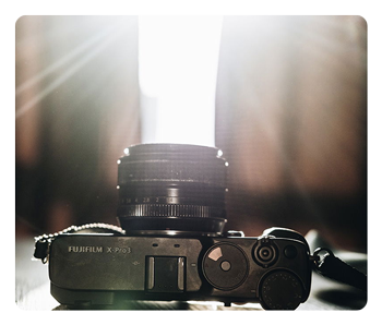 fujifilm 35mm 1.4 lens attached to camera