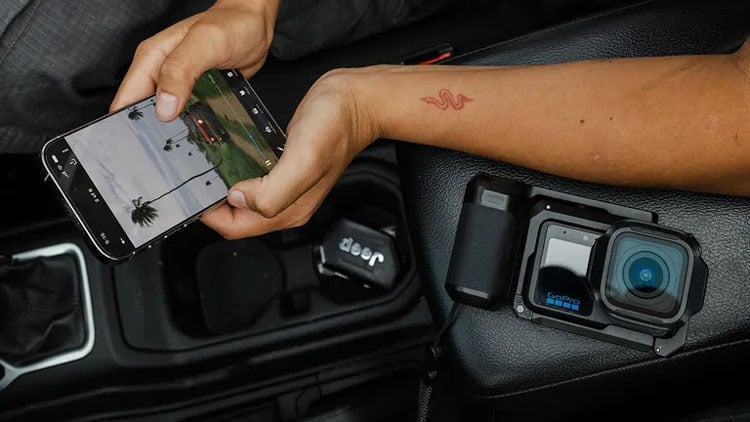 someone transferring files from the gopro mission 1