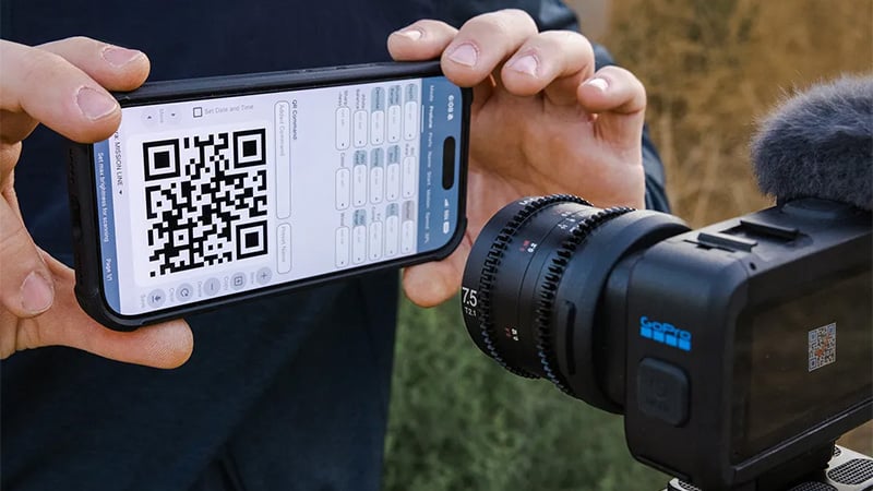 someone scanning the gopro lab app qr code using the mission 1 pro ils