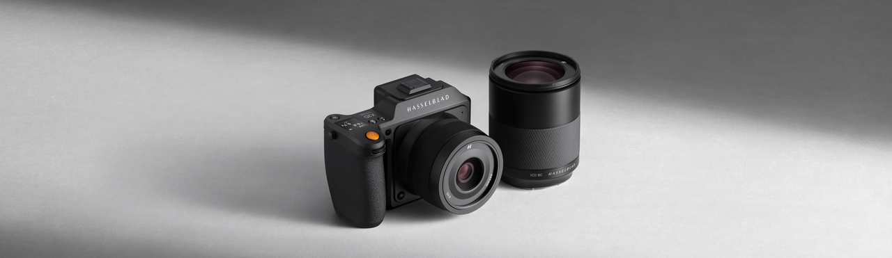 Hasselblad X2D 100C Lightweight Portrait Kit, Medium Format Mirrorless Camera