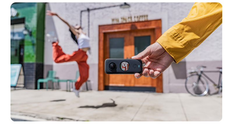 Insta360 X2