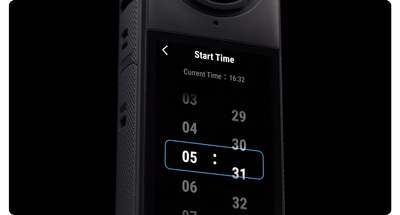 close up photo of insta360 x4 screen with timed capture settings