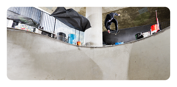 sample image of a skateboarder on a half pipe taken using the Panasonic LUMIX S1II