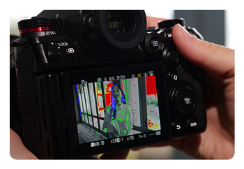 someone using the Panasonic LUMIX S1IIE video assist tools
