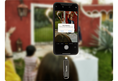 sandisk ixpand flashdrive luxe with iphone ready to backup photos and videoss