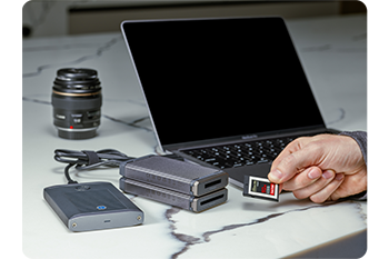 SanDisk Professional Pro-Dock 4 Card Reader Dock