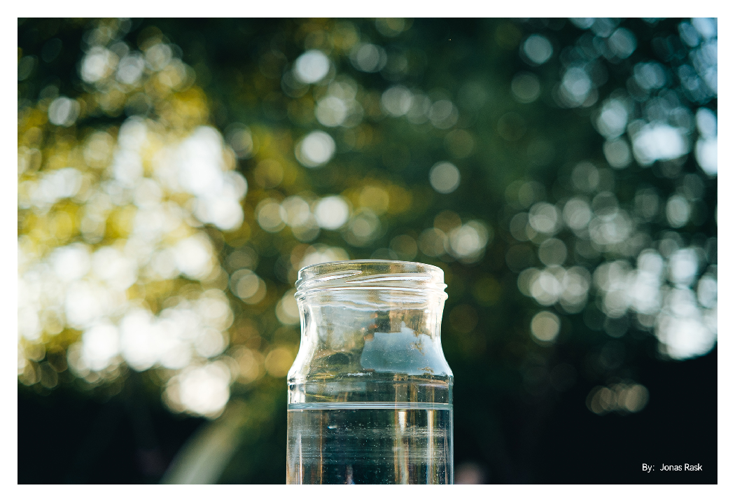 sample image of a glass jar taken with the ttartisan af 35mm f1.8 lens