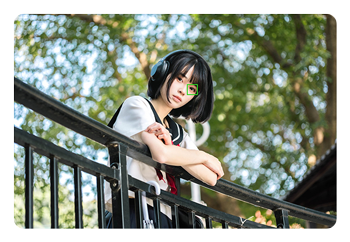 example of eye detection with the AF 56mm F1.8 APS-C camera lens