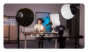 someone using live mode to control multiple zhiyun lights