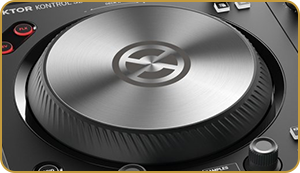 Native Instruments - Traktor Kontrol S2 MK3