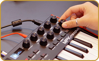 Akai MPK Mini Plus