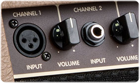 Fender - Acoustasonic 15