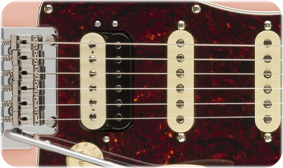 Fender Limited Edition Player Stratocaster HSS Shell Pink