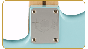Fender Limited Edition Tom Delonge Stratocaster Daphne Blue