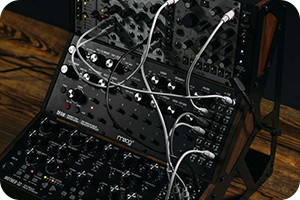 Moog Mother-32