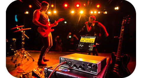 Steinberg - 4 x 2 USB 2.0 Audio Interface