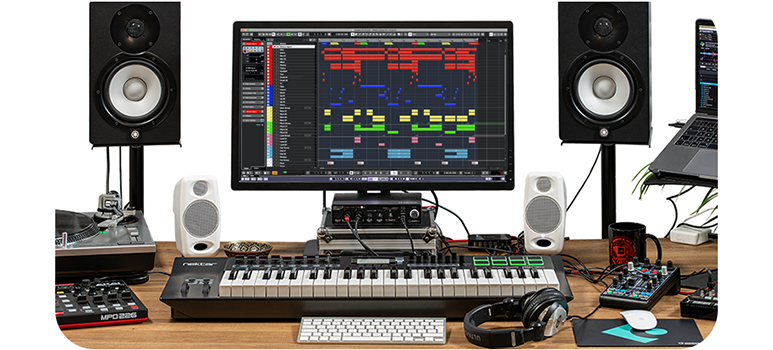 Steinberg UR24C Lifestyle Studio