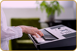 Yamaha - PSR-E373