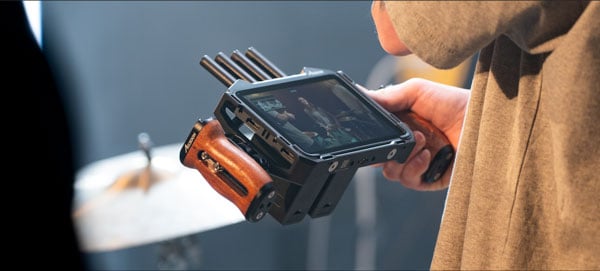 accsoon cineview m7 pro in use style=