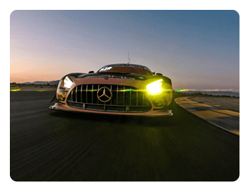 example image of a race car showing the lens flare with the anamorphic lens mod