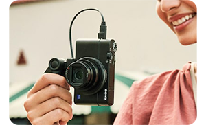 Sony RX100 VII Compact Camera