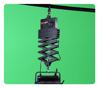 swit pantograph holding a light in a studio