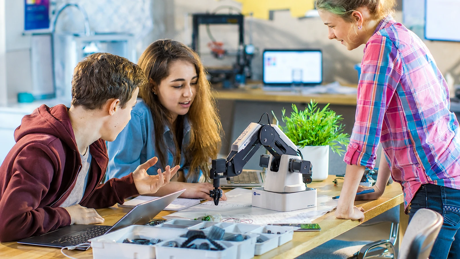 Classroom robotics learning environment