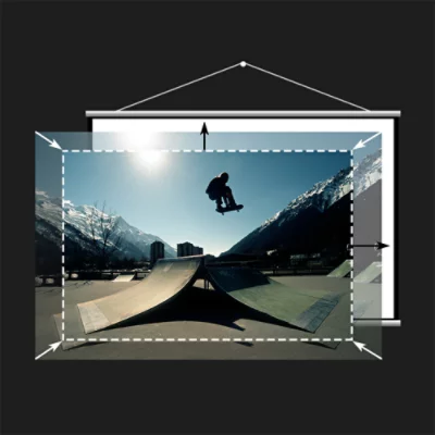 Skateborder with dashed outline around the image, resizing itself to the size of projector screen behind.