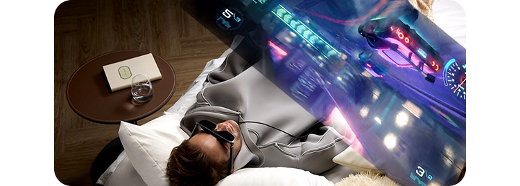 Lifestyle image of a man using R1 Glasses
