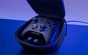 ROG Raikiri II in carry case.