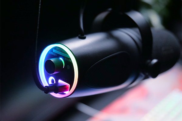 Rear of XTRFY NGALE-X microphone, showcasing connectivity and RGB LED lighting.