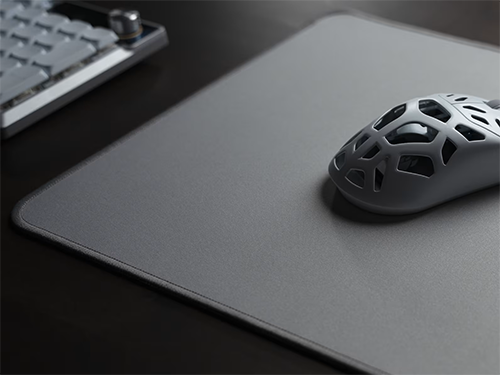 Image of a CORSAIR mouse on the mousepad