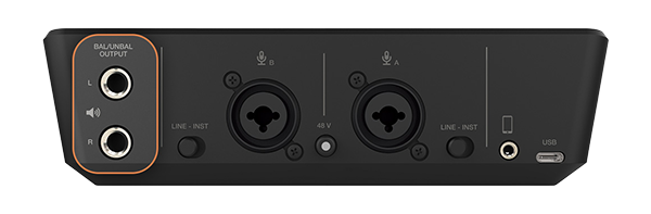 Balanced stereo output