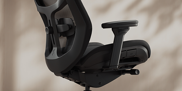 Rear right angle of the Refine 2 chair.