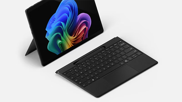 Key visual of Surface Pro beside Surface Pro keyboard.