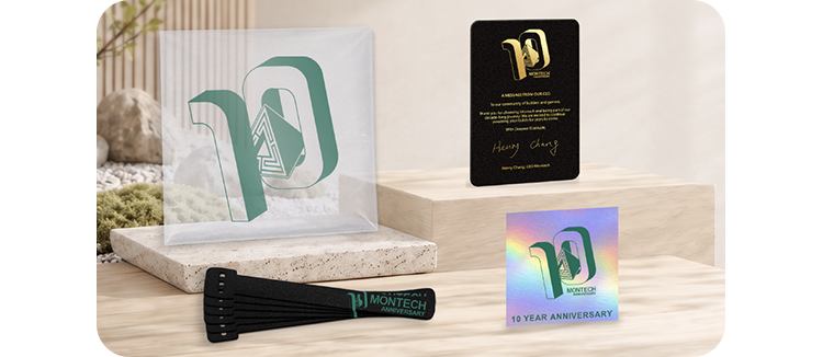 Image of 10-Year anniversary accessories