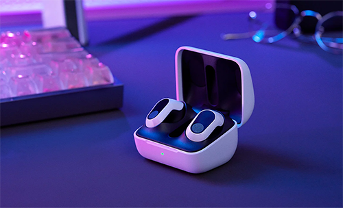 Image of INZONE buds inside the carry case on a desk