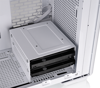 3.5 HDDs in drive cage