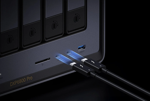 Render of two Thunderbolt 4 Type-C cable being plugged into two Thunderbolt 4 Type-C ports