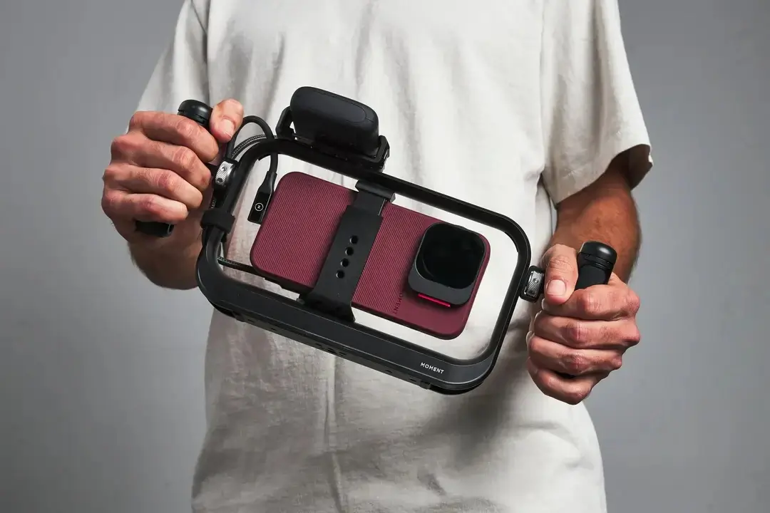 mobile rigs and cages image