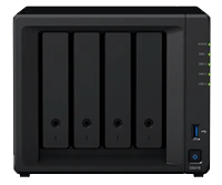 Visual example showing a 4‑drive NAS using 8TB drives with slower rebuild times